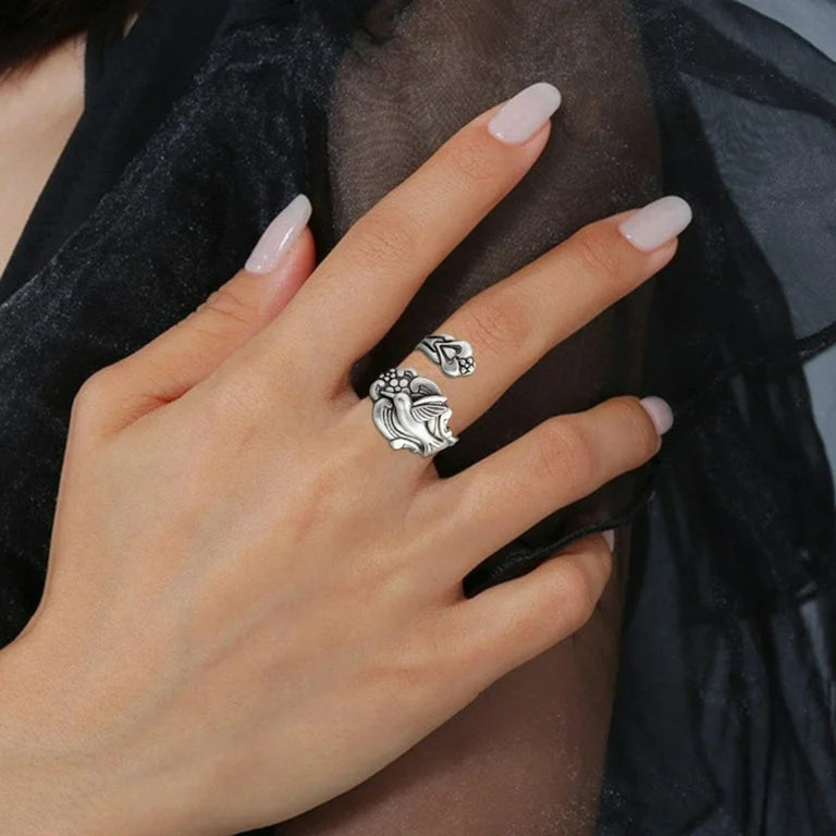 πΈ Silver Hummingbird Spoon Ring β Adjustable Vintage-Inspired Statement Jewelry