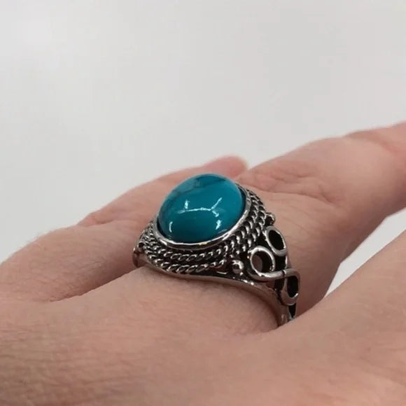 Heavy Turquoise Celtic Oval Ring 925 Sterling Silver Size 9