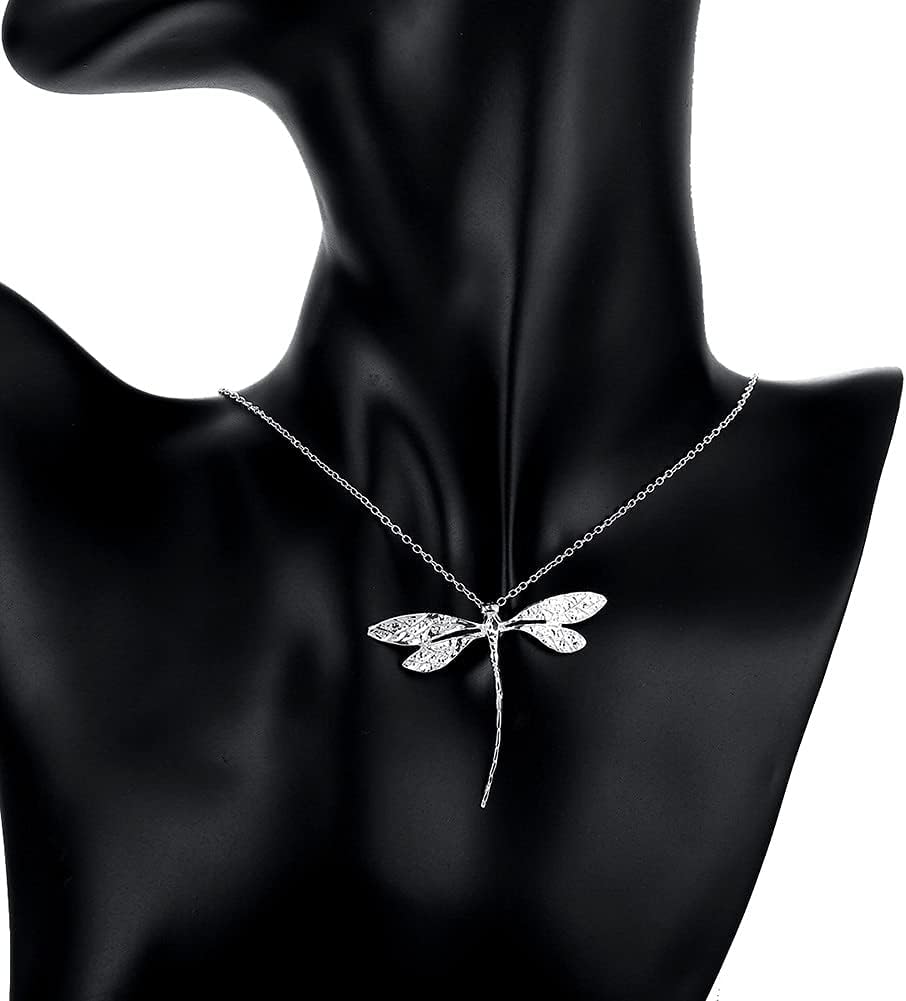 Silver Dragonfly Necklace – Simple Nature-Inspired Jewelry