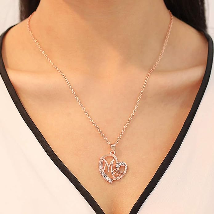 Elegant “Mom” Love Pendant Necklace – Sparkling Rhinestone Heart, Alloy Chain – Perfect Gift for Mother’s Day, Birthdays & More