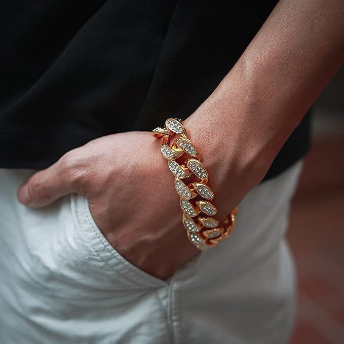 Retro Full Diamond Bracelet β Gold Plated Stainless Steel Jewelry for Women