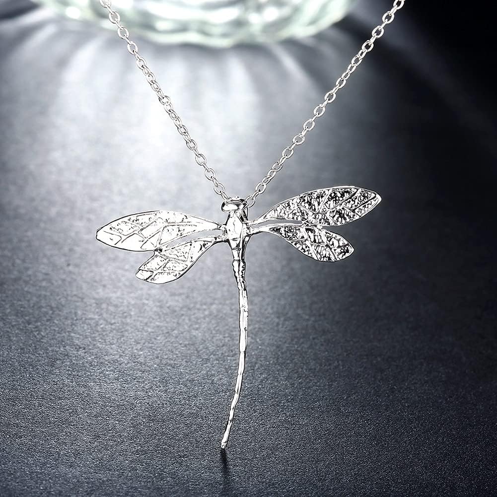 Silver Dragonfly Necklace – Simple Nature-Inspired Jewelry