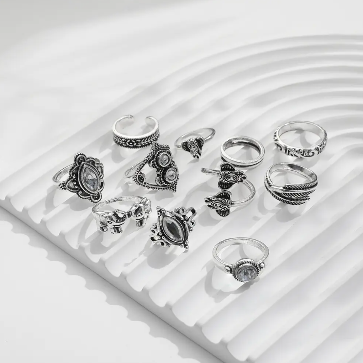 11-Piece Vintage Silver Boho Ring Set for Women β Gem Inlaid Elephant, Leaf & Feather Designs