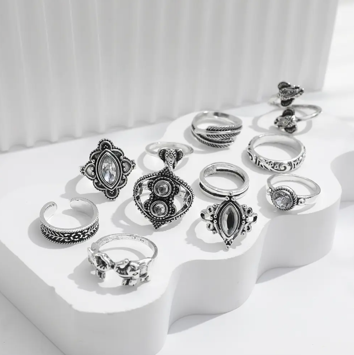 11-Piece Vintage Silver Boho Ring Set for Women β Gem Inlaid Elephant, Leaf & Feather Designs