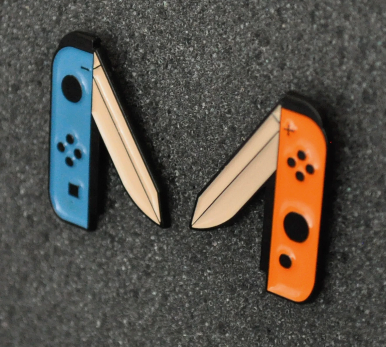 ๐ฎ Switch Game Handle Enamel Pin โ Cute Gaming Controller Lapel Badge for Fans & Collectors