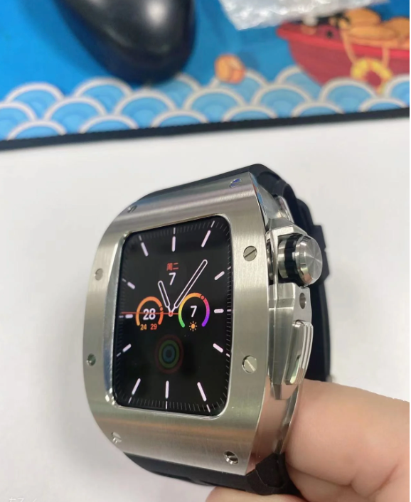 🖤 Black 45mm Luxury Silicone Strap & Case for Apple Watch Series 7/8
