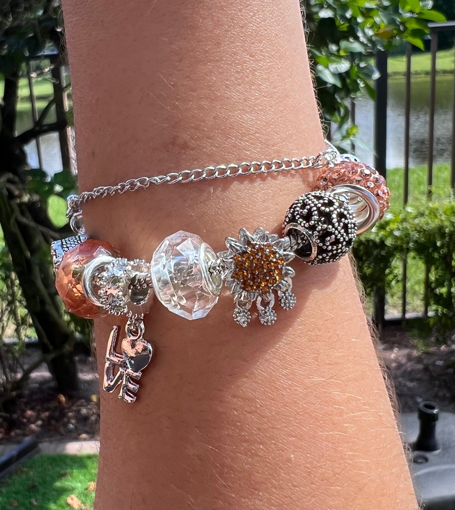 π Fashion Love Creative Crystal Bracelet β Stylish & Popular Temperament Jewelry