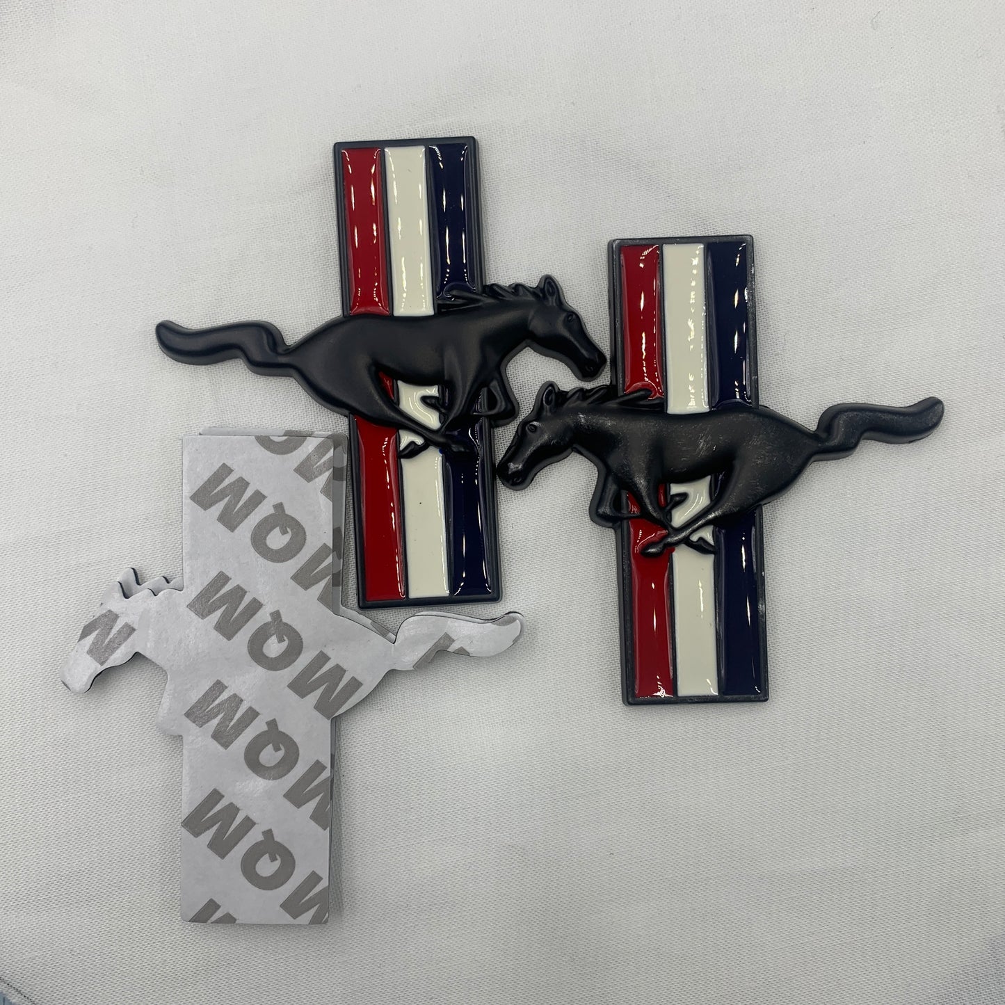 π Black Horse Car Emblem β Sleek Automotive Badge