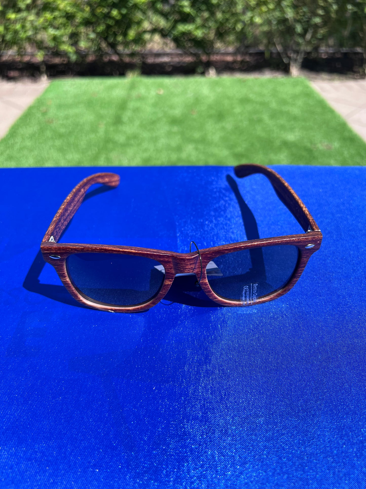 UV400 Classic Wood Frame Sunglasses – Retro Square Style, Unisex Sun Protection