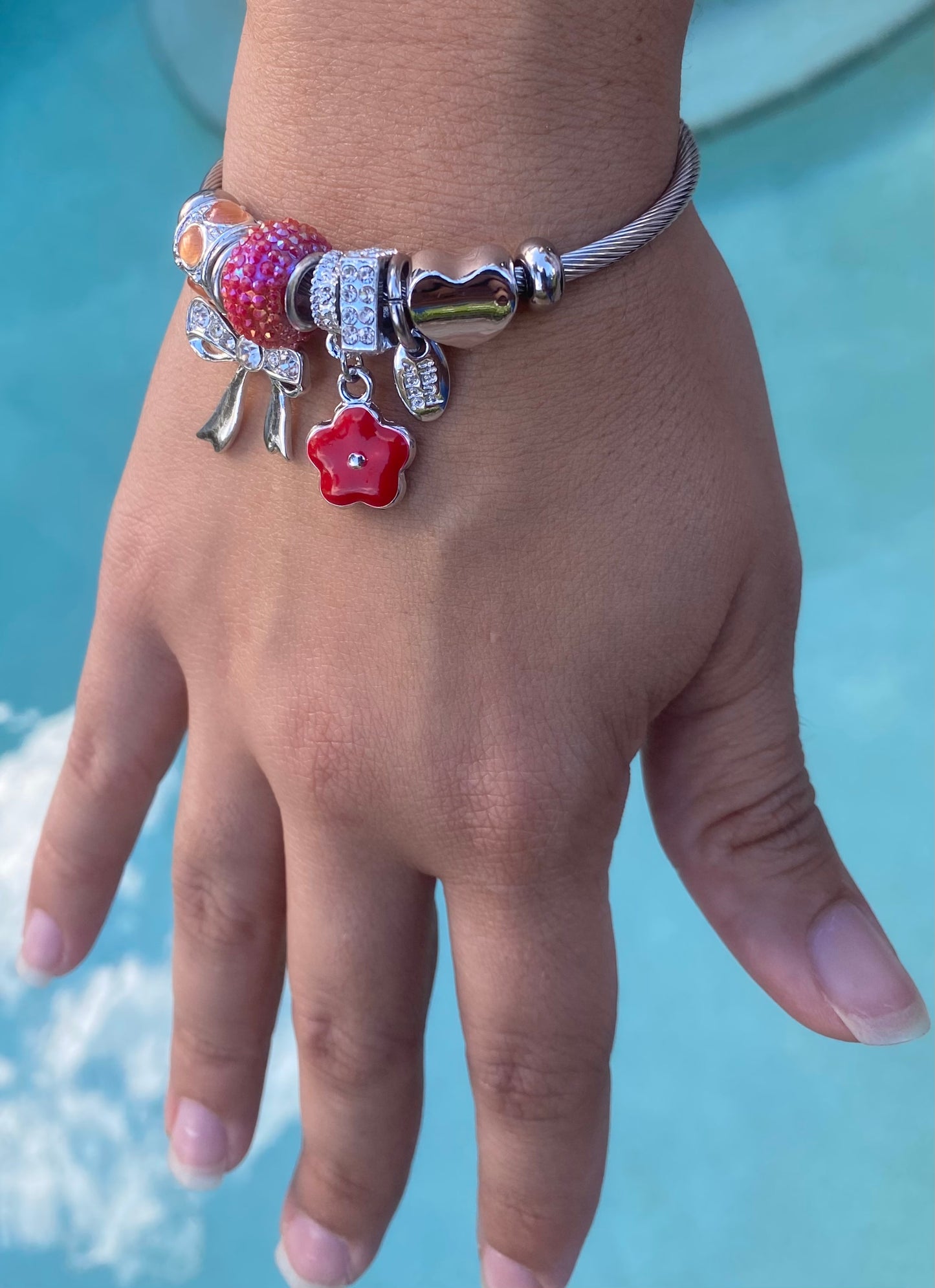 Simple Metal Alloy Bracelet – Minimalist Jewelry
