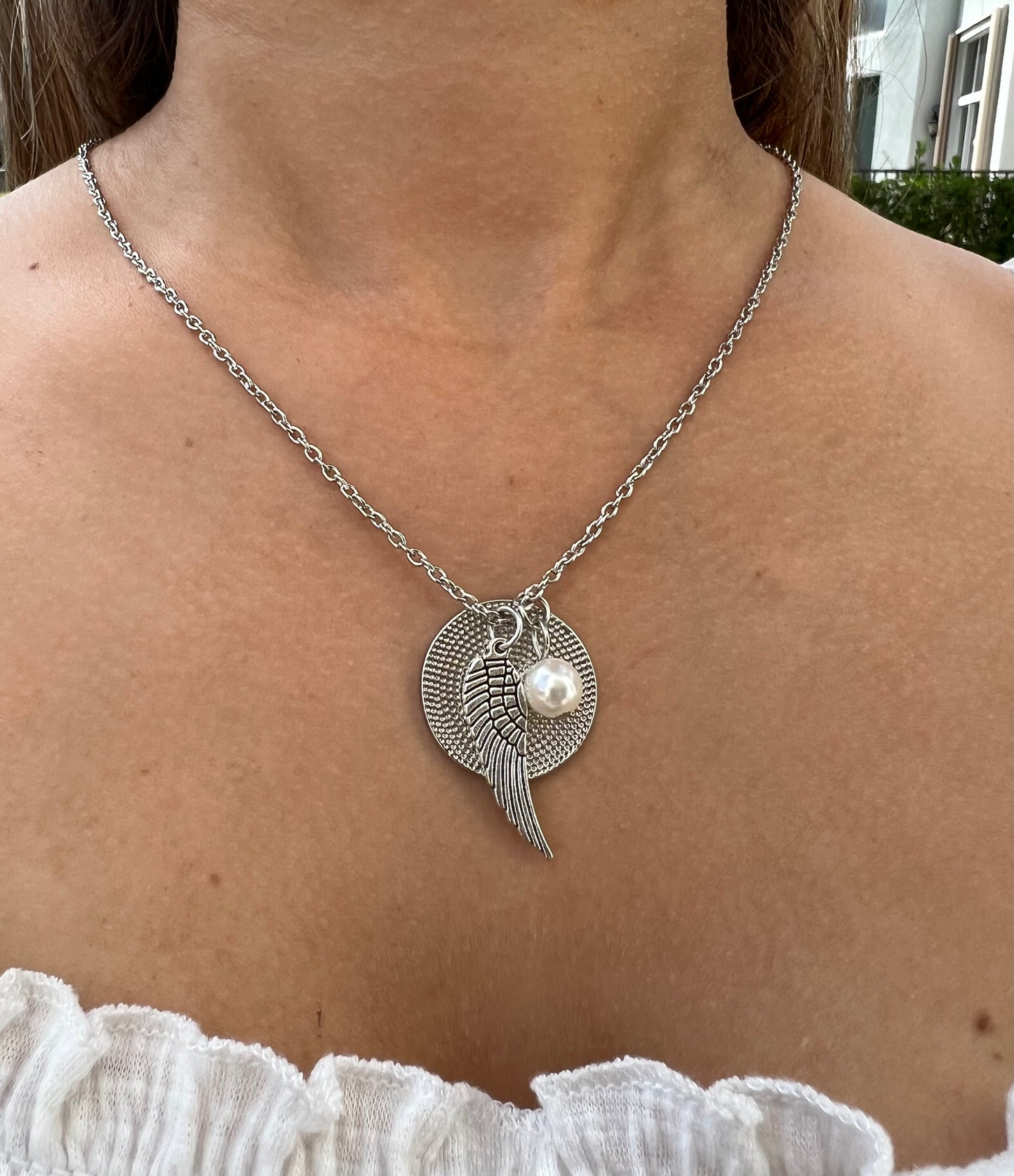 New fashion round wings pendant necklace A piece of my heart in heaven necklace