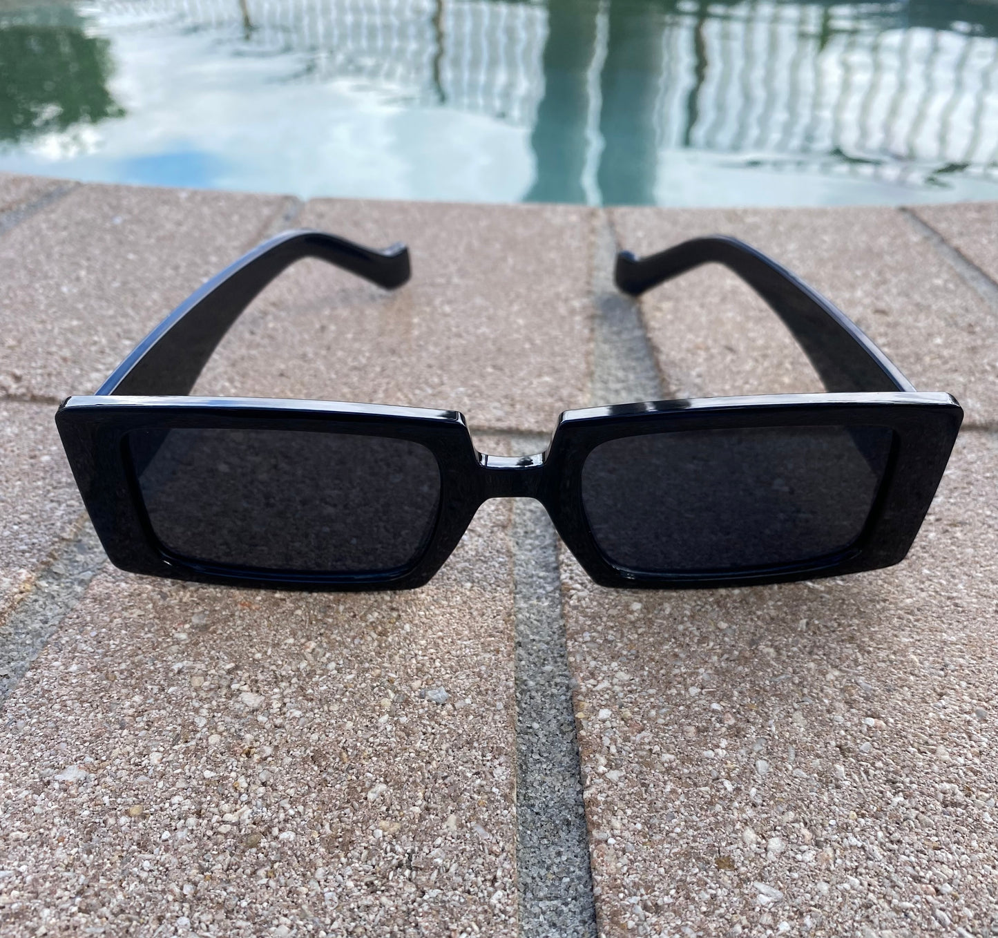 NEW Fashionable Geometric Square Small Frame Fluorescent bright-black Sunglasses PROTECTIONâś…
