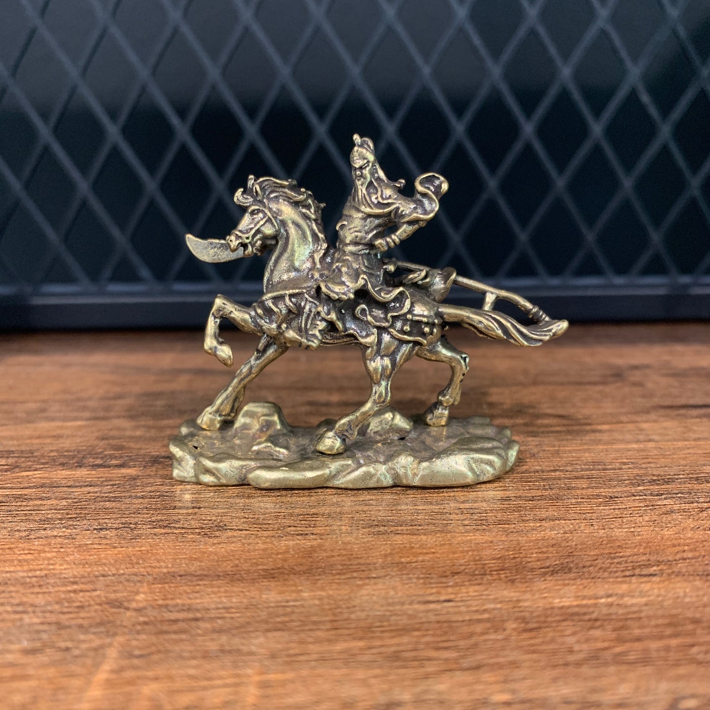 Antique Brass Guan Yu Horse Riding Bronze Statue Office Warrior Buddha Ornaments