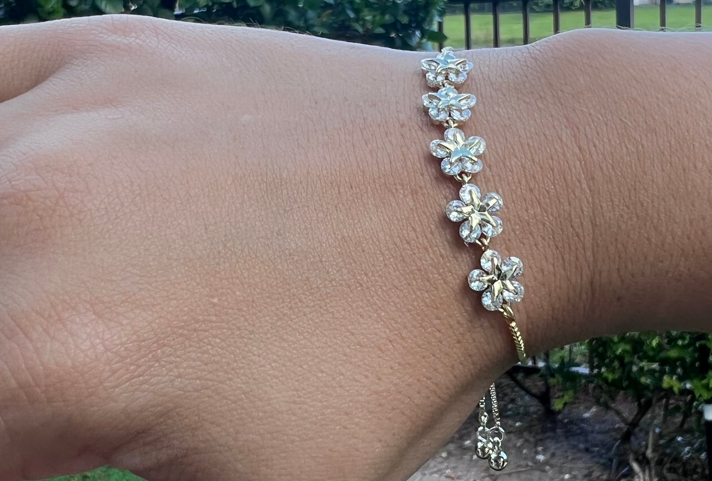 π NEW Trend! Zircon Flower Geometric Bracelet β Korean Style Simple Steel Jewelry for Women