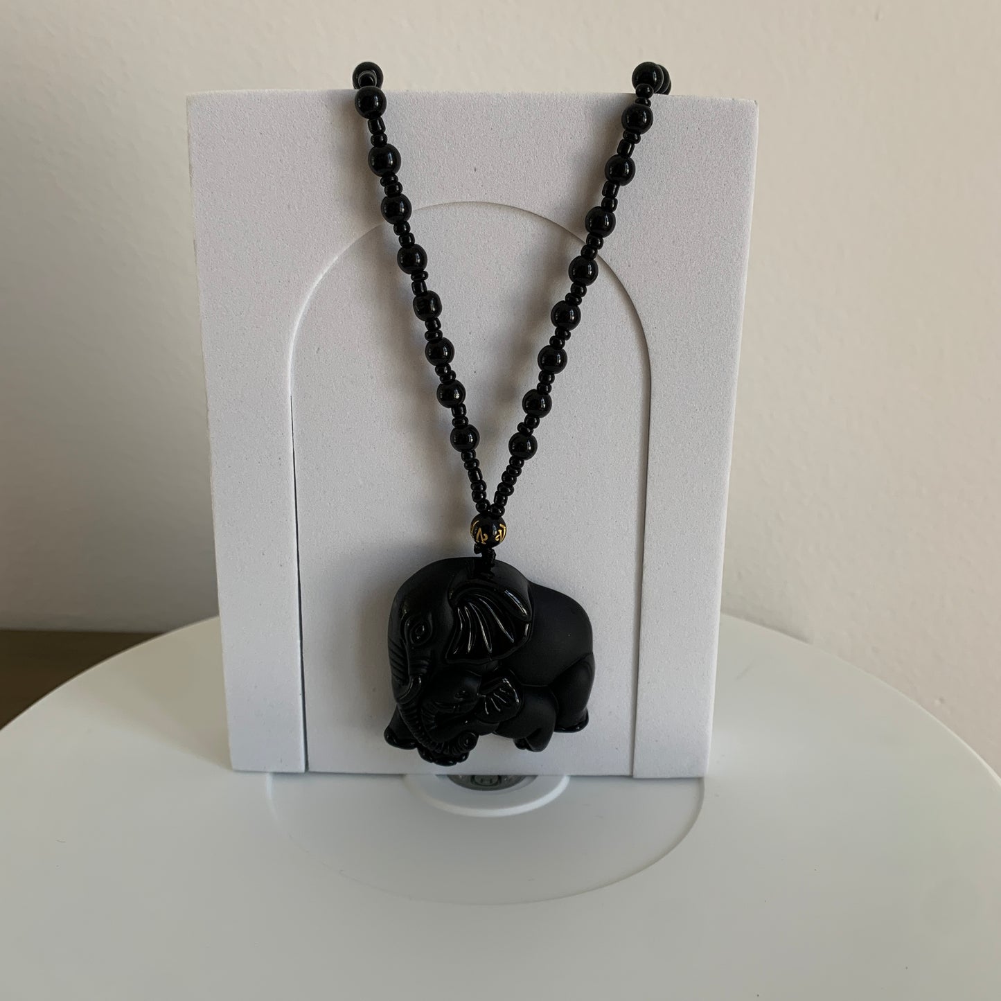 Beautiful Brand New,Hand Crafted Obsidian Elephant🐘 Good Luck☘ Necklace
