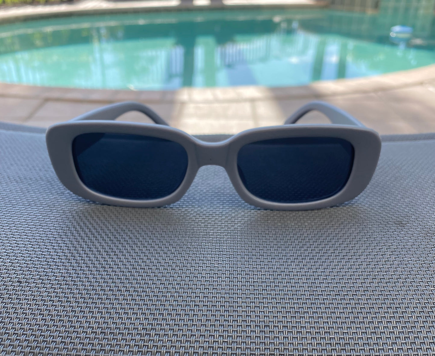Grey Retro Rectangle Sunglasses – Small Frame UV400 Geometric Shades