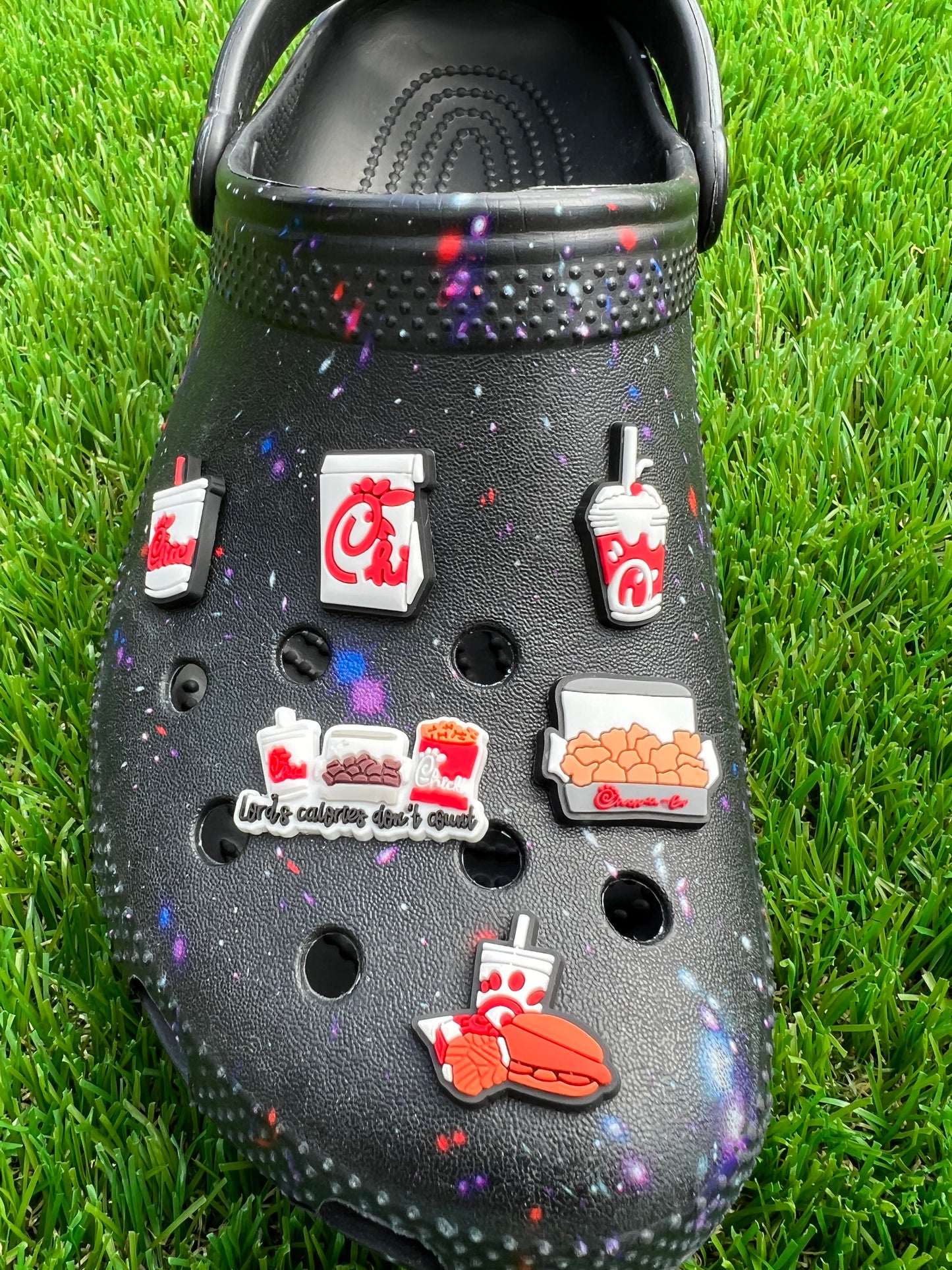 π Chick-fil-A Croc Jibbitz Set of 6 β Logo, Drink, Sauce, Nuggets & Fries Shoe Accessories