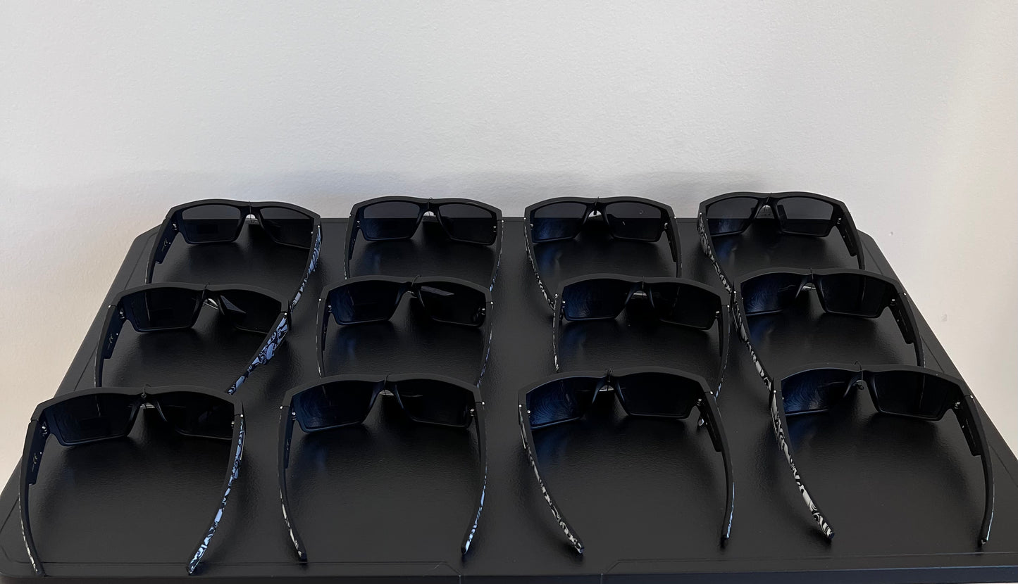 Classic Black UV400 Sunglasses for Men – Random Style Shades