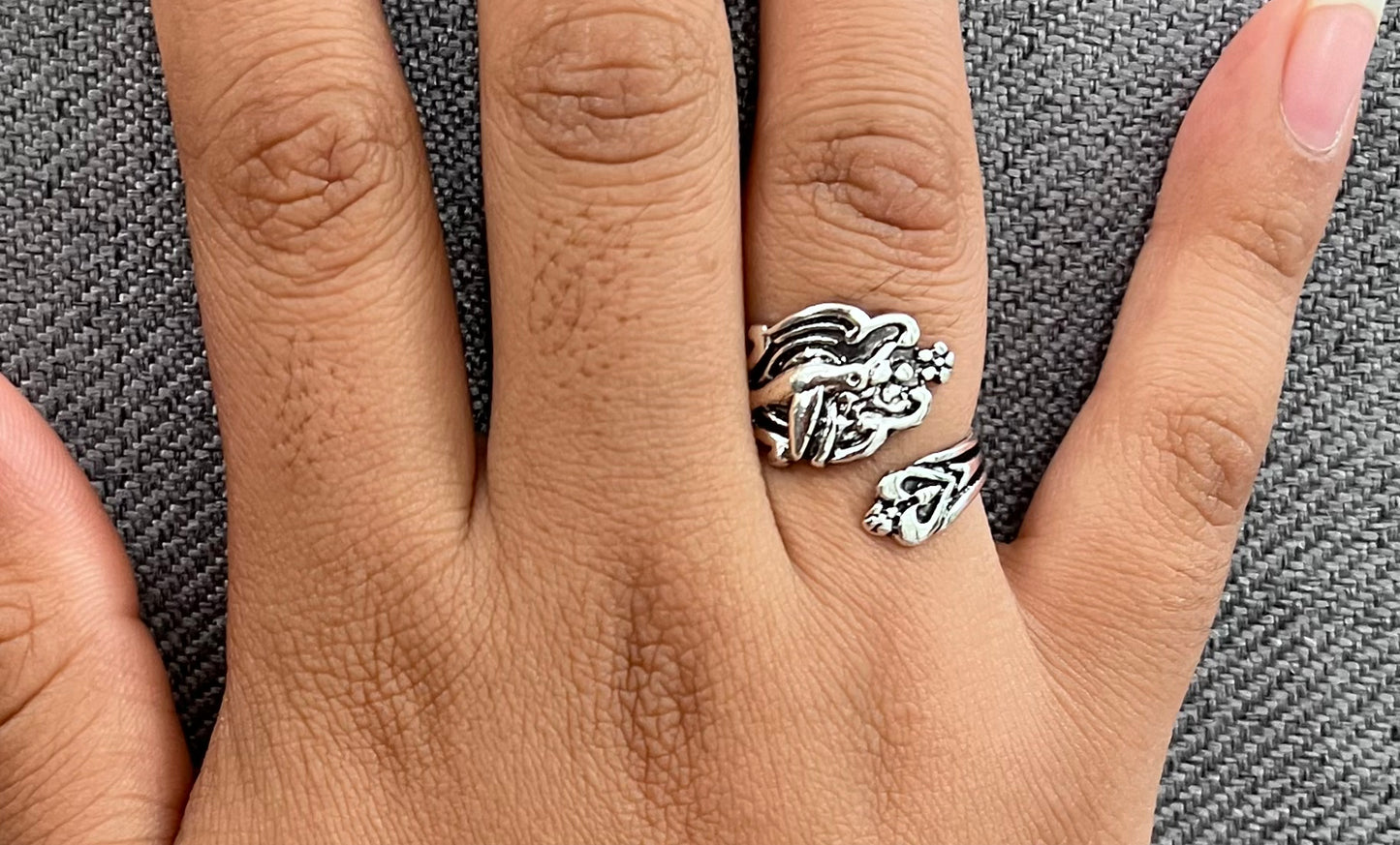 πΈ Silver Hummingbird Spoon Ring β Adjustable Vintage-Inspired Statement Jewelry