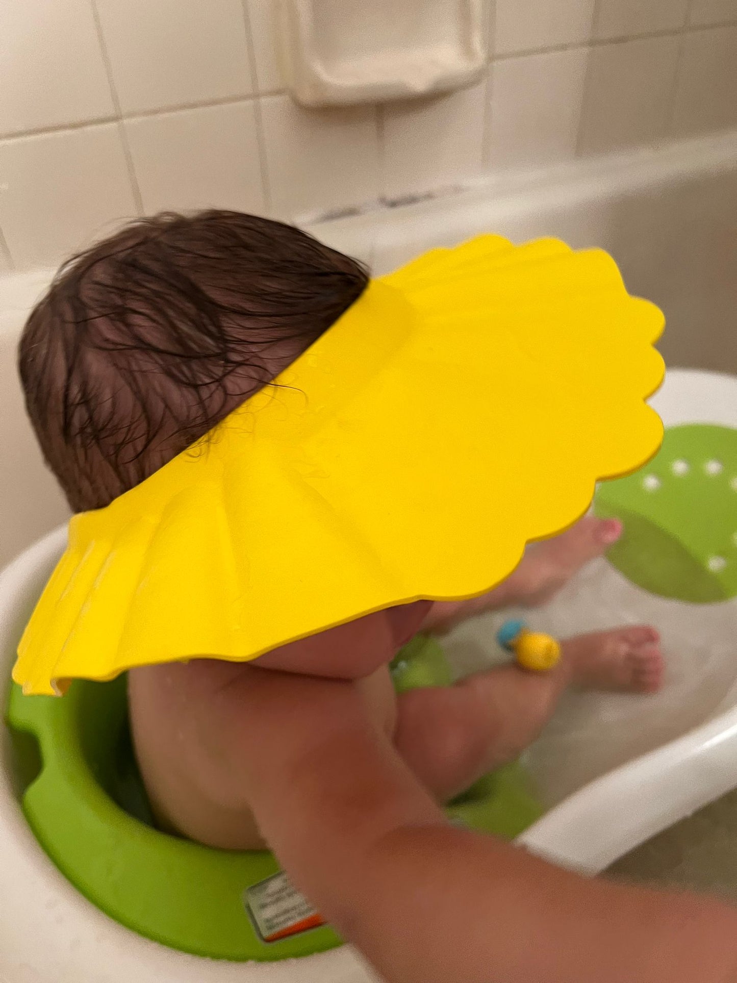Baby Shower Cap for Kids Toddlers Adjustable Bath Protector Hat Eyes Ears Wash Shield Shampoo Hair