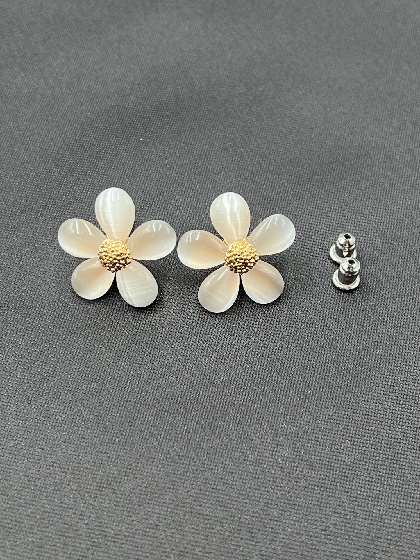 Korean Fashion Opal Flower Earrings – Sweet OL Style