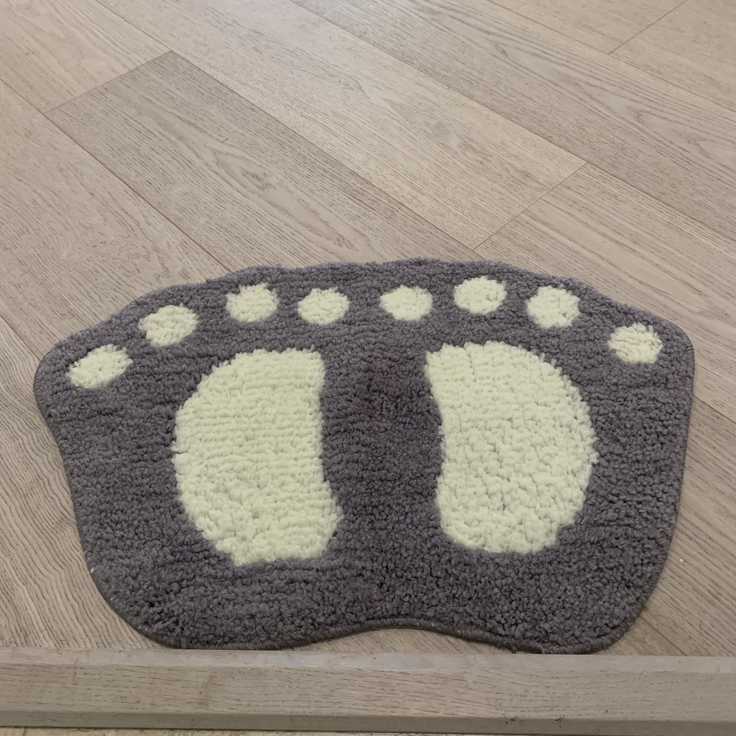 Cute Big Feet Bathroom Rug β Non-Slip Bath Mat for Kids & Adults, Soft Washable 24βx16β Floor Mat β Fun Design, Quick-Dry