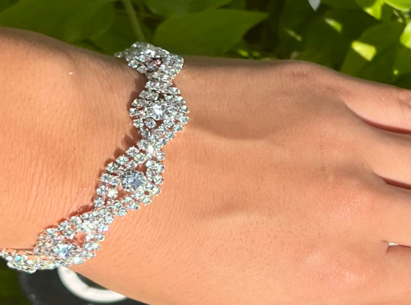 Fashion Jewelry Claw Chain Rhinestone Cross Alloy Bracelet