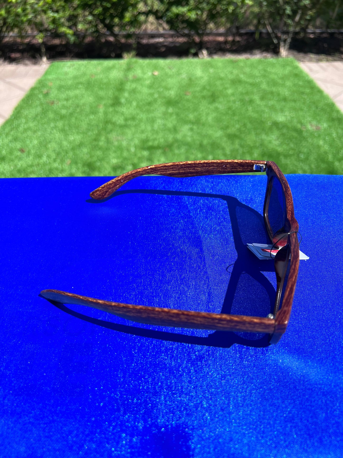 UV400 Classic Wood Frame Sunglasses – Retro Square Style, Unisex Sun Protection