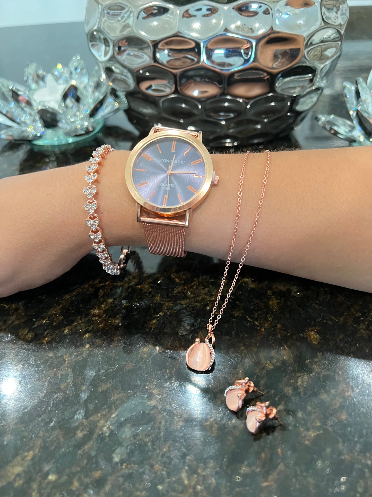 Rose Gold Casual Quartz Watch for Women – Minimalist Stainless Steel Ladies Watch