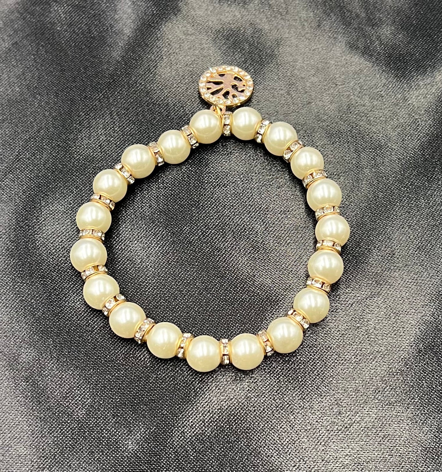 Tree of Life Pearl Bracelet – Adjustable Symbolic Jewelry for Women