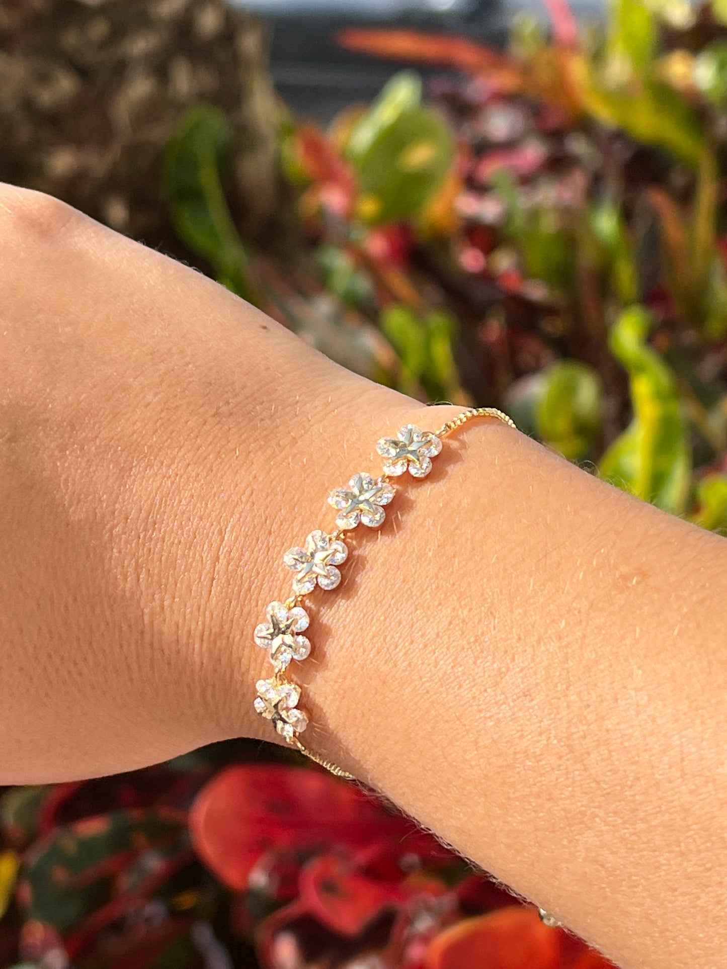 π NEW Trend! Zircon Flower Geometric Bracelet β Korean Style Simple Steel Jewelry for Women