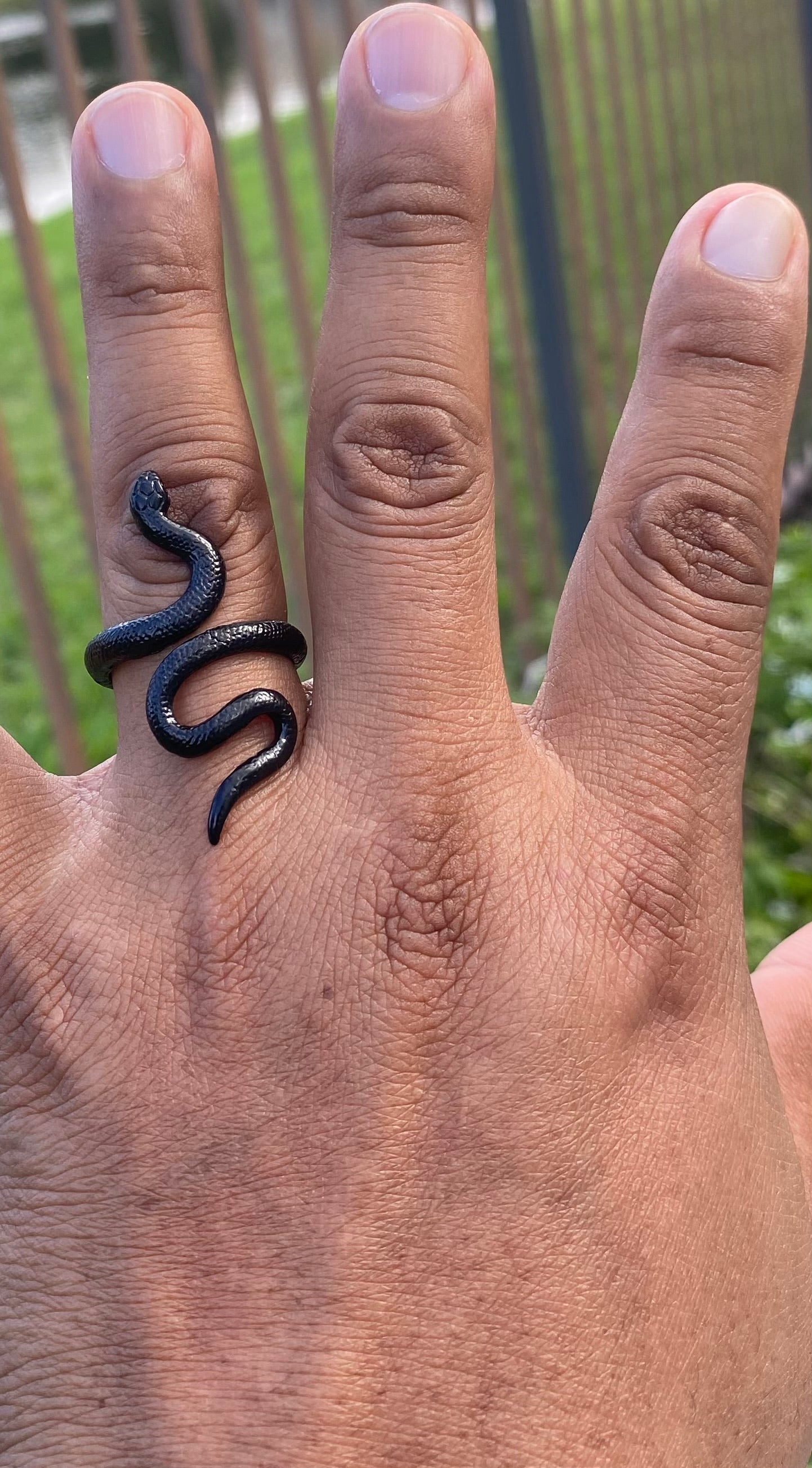 Retro Snake Ring Adjustable for Men & Women – Black Plated Animal Design, Unisex Alloy Jewelry