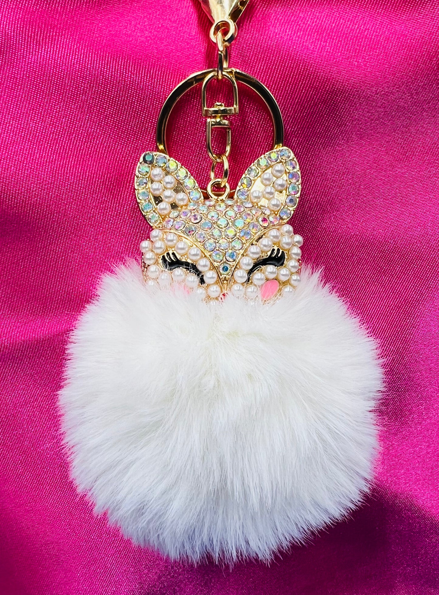 Mini Fox Fluffy Keychain – Soft Puff Ball Charm for Women’s Bags & Keys