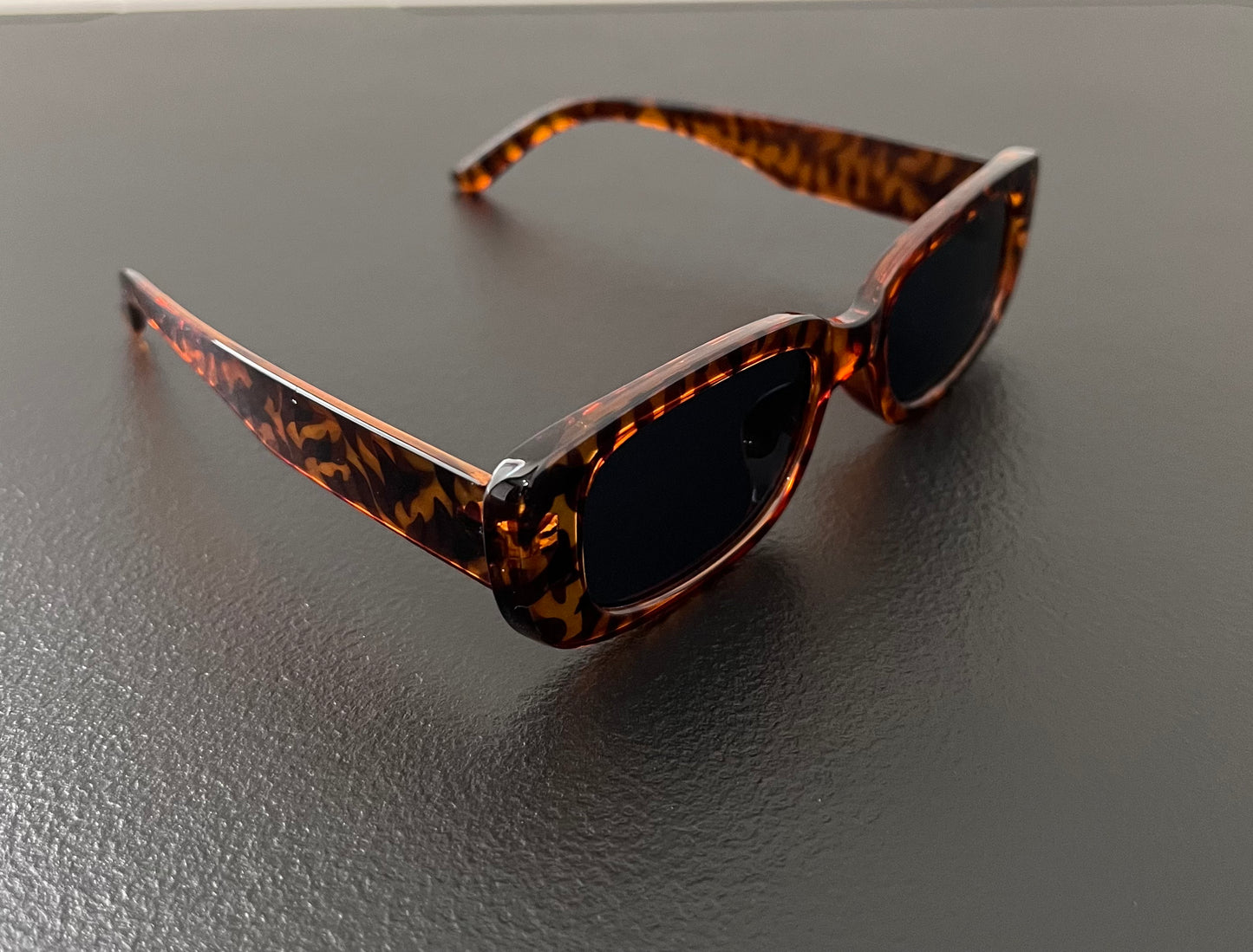 Leopard Frame Retro Rectangle Sunglasses – Small UV400 Geometric Shades