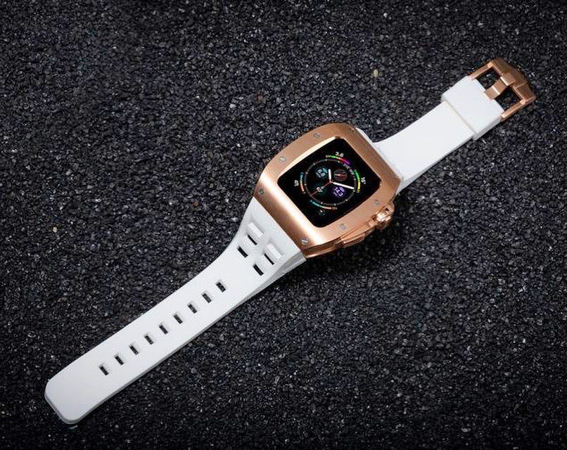 45mm Gold & White Silicone Watch Band + Case for Apple Watch Series 7/8