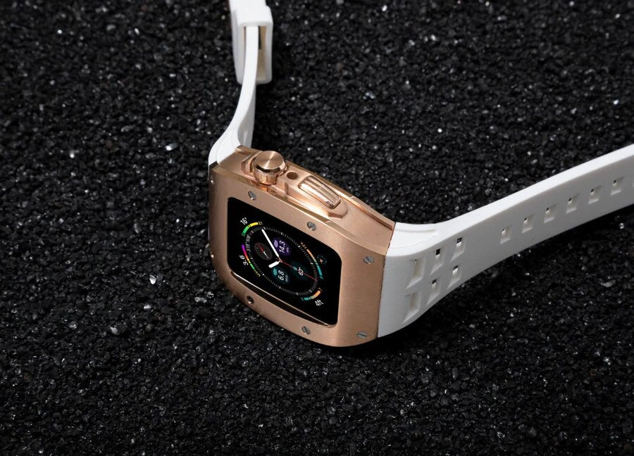 45mm Gold & White Silicone Watch Band + Case for Apple Watch Series 7/8