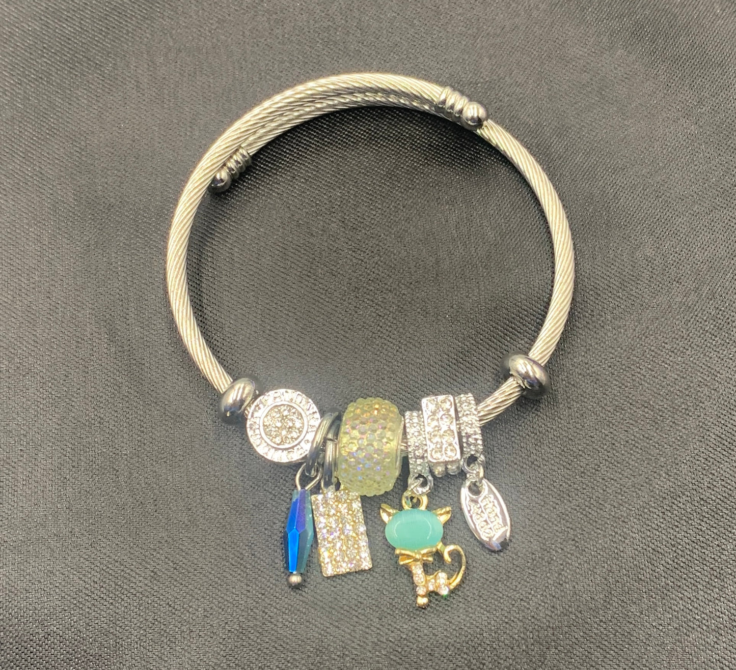 fashion metal wild pan DL simple and wild shine cat pendant multi-element accessories personalized bracelet wholesale nihaojewelry