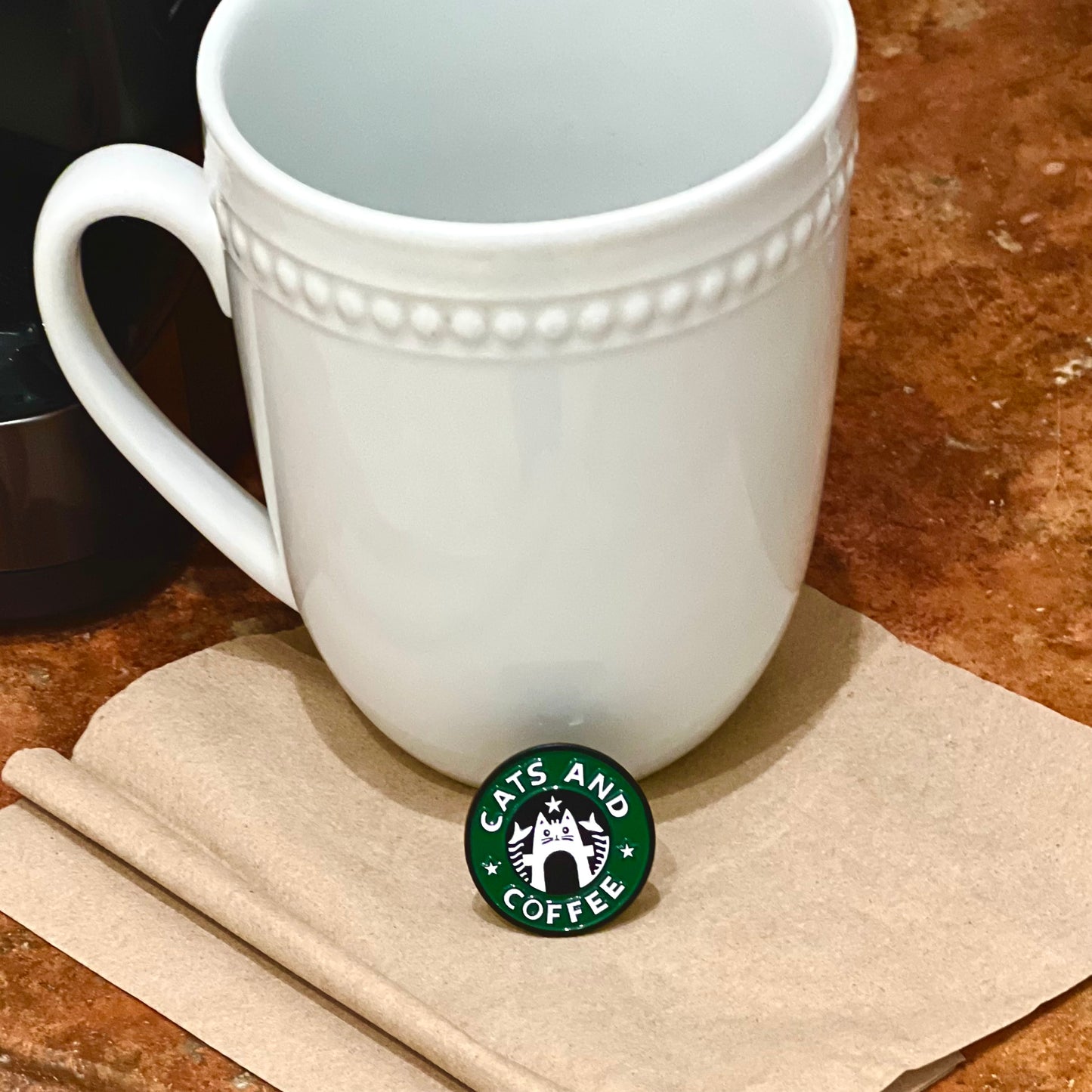 βπ± Cats & Coffee Enamel Pin β Starbucks-Inspired Cute Cat Lapel Badge for Coffee Lovers