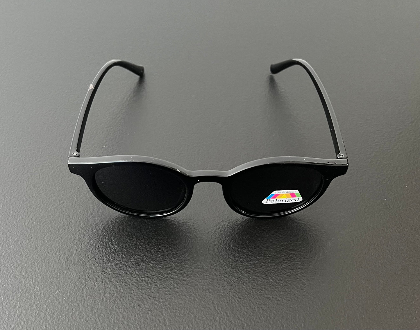 NEW Simple Fashionable Polarized Round Black Frame Retro Sunglasses