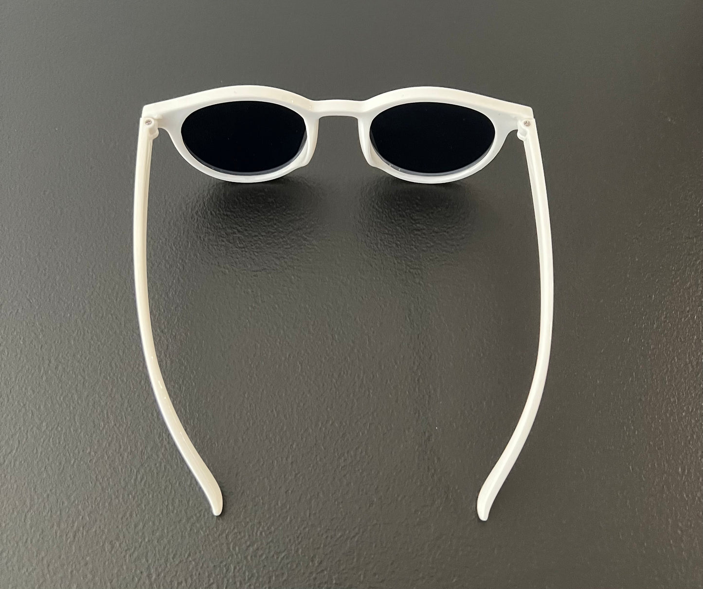 UV Protection Coating Simple Round Frame Retro Sunglasses - White