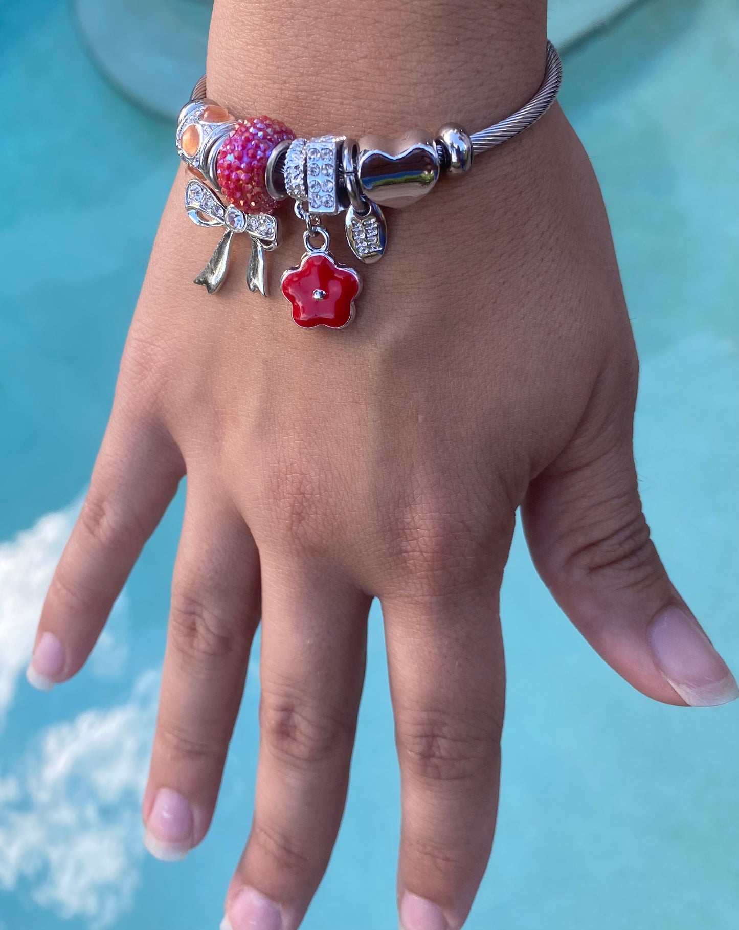 Simple Metal Alloy Bracelet – Minimalist Jewelry