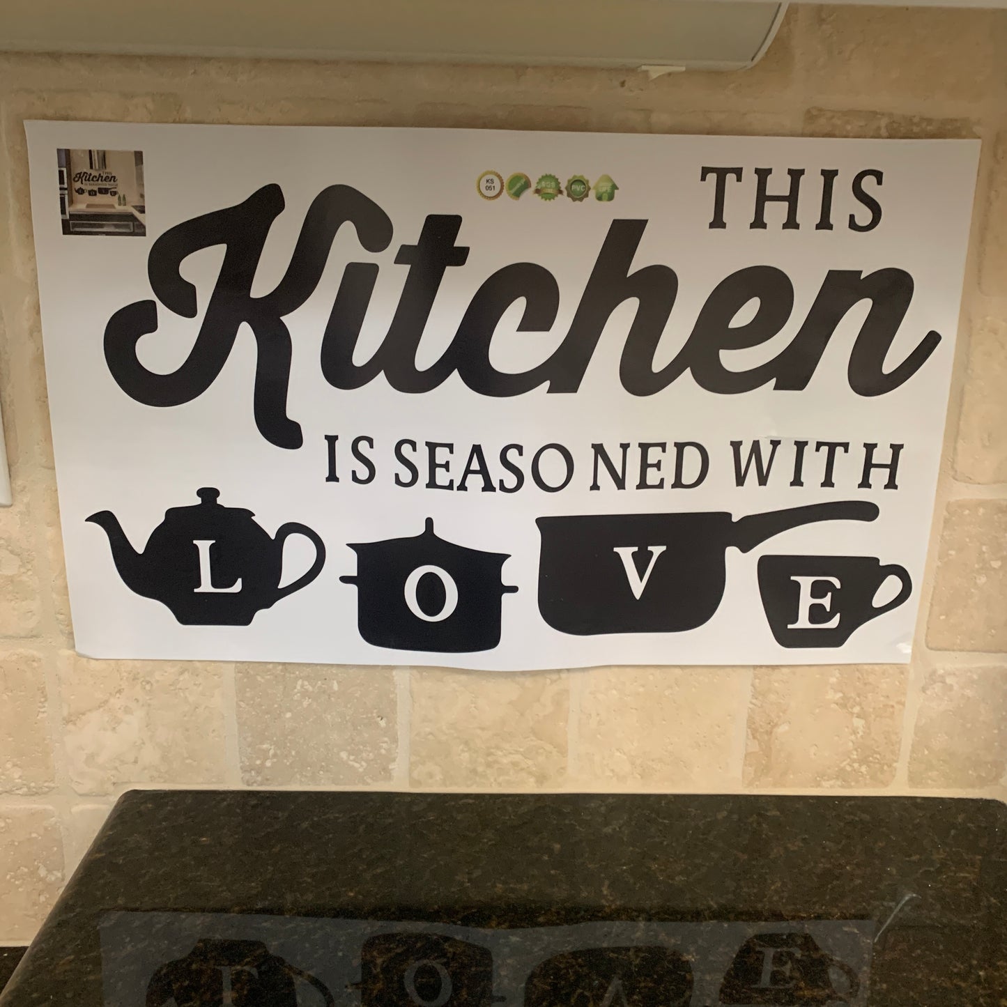 Kitchen Love PVC Wall Sticker – Removable Letter Decal for Kitchen Decor