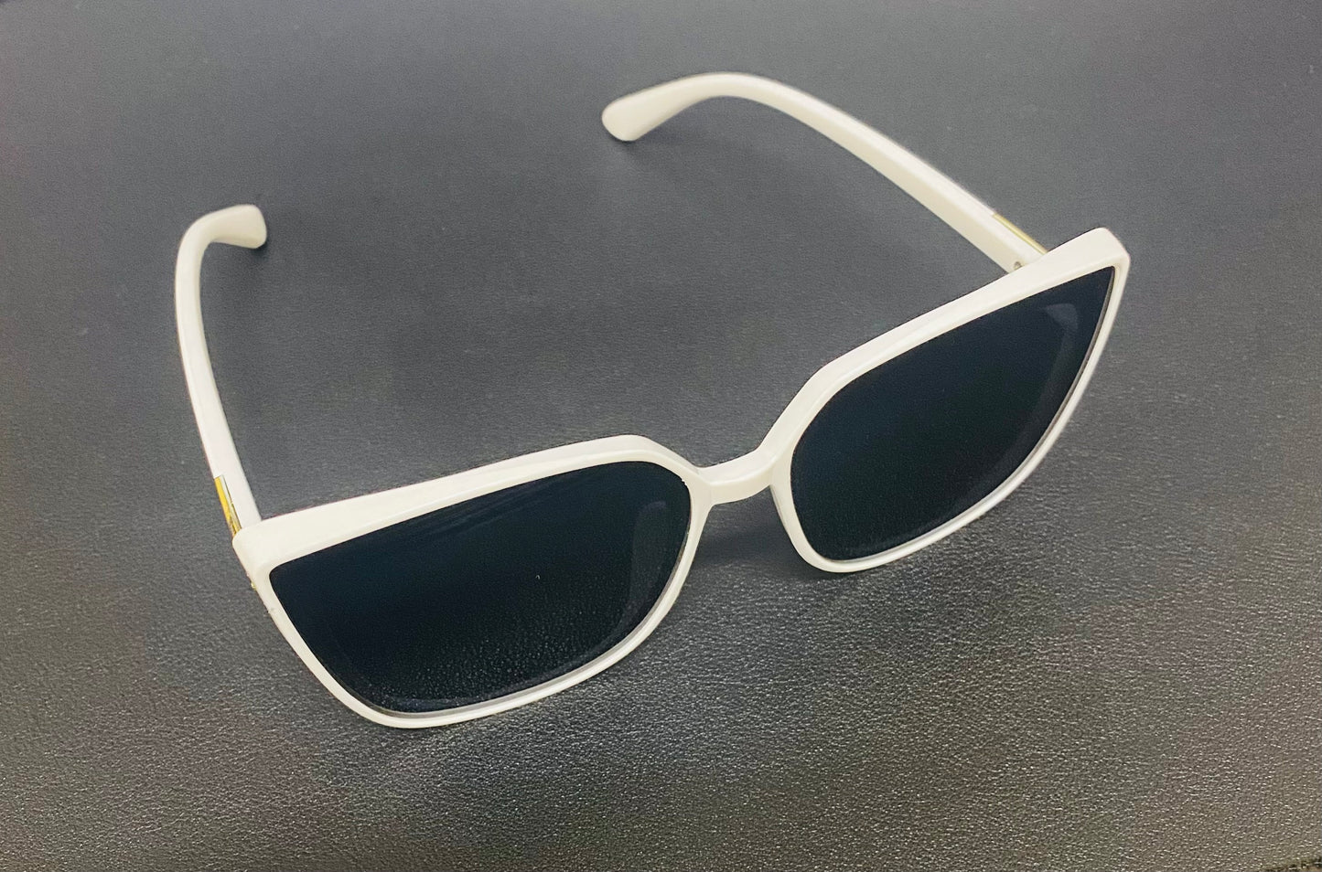 Solid White and Gray Large Face Sunglasses Women Retro Glasses Wild Sunglasses