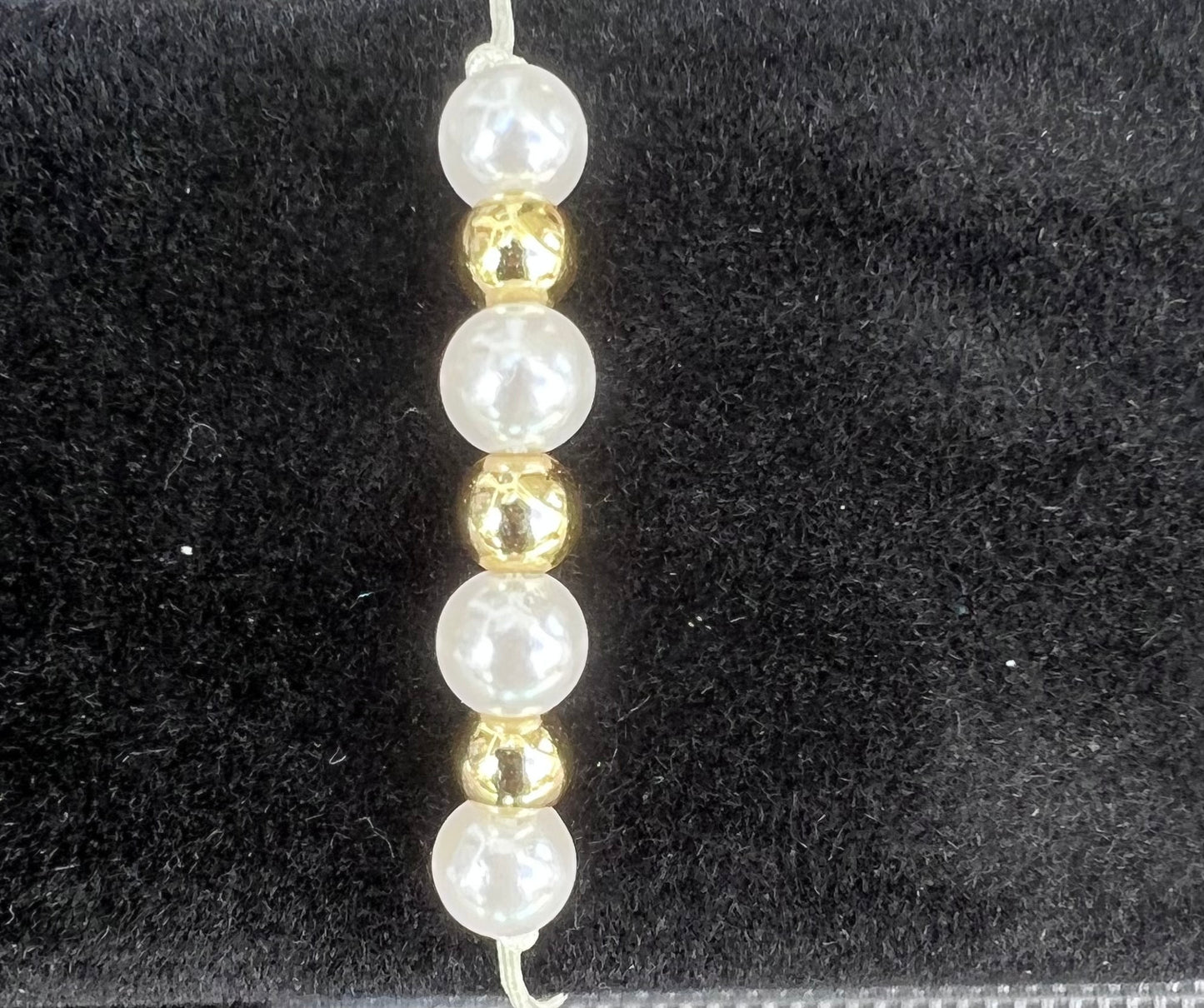simple adjustable pearl bracelet