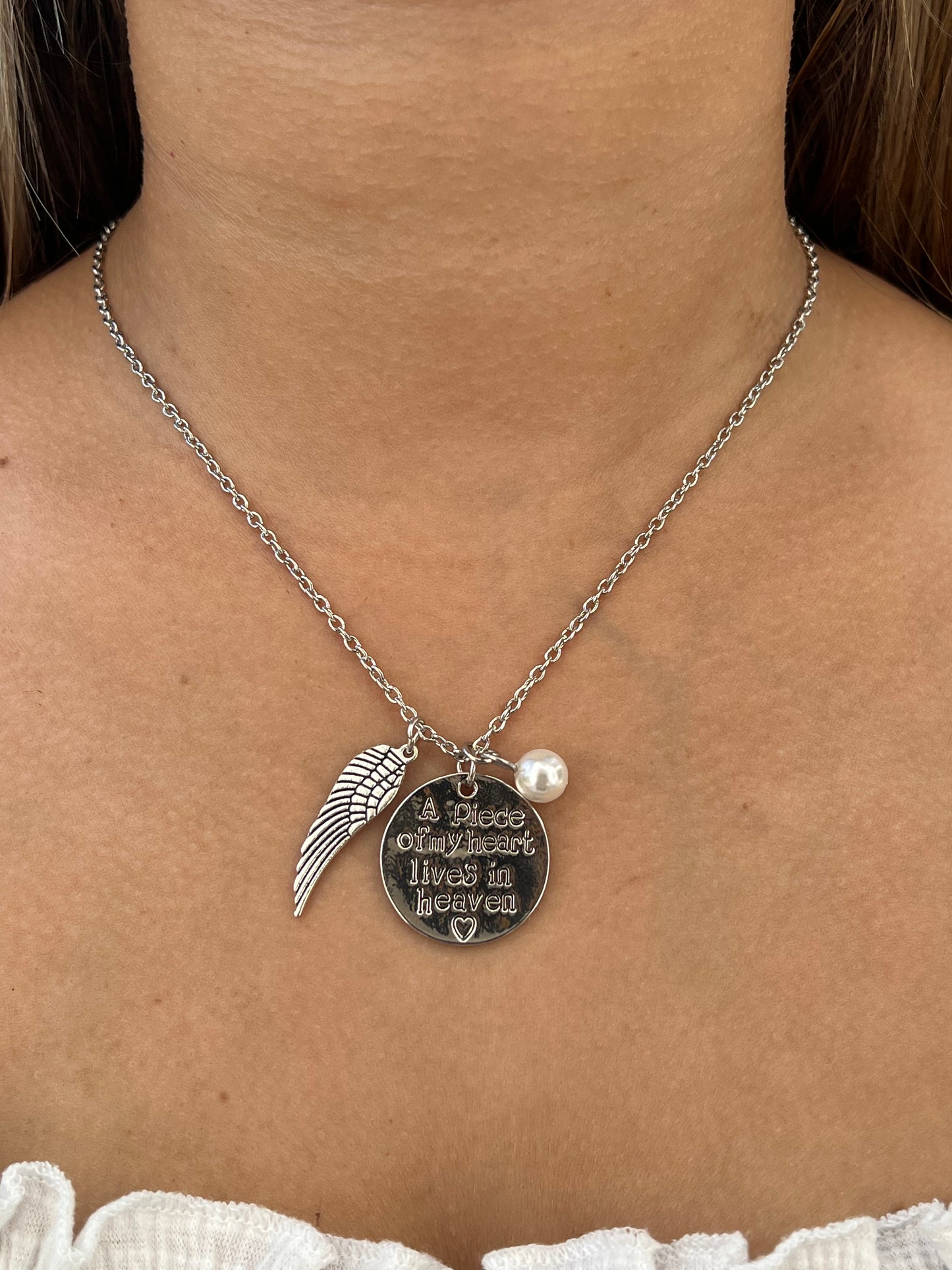 New fashion round wings pendant necklace A piece of my heart in heaven necklace