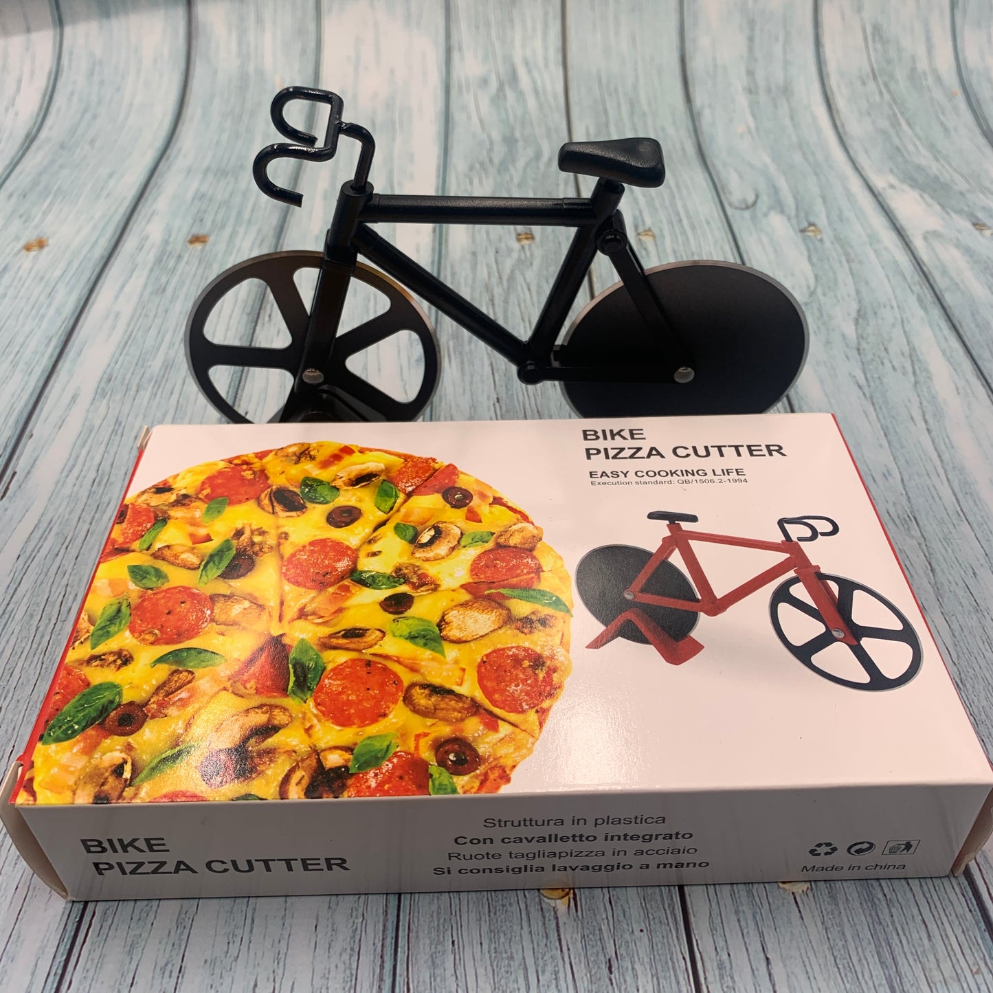 Bicycle Pizza Cutter Wheel - Funny Gifts for Cyclists - Bike Pizza Cutter - LIMITED STOCK!