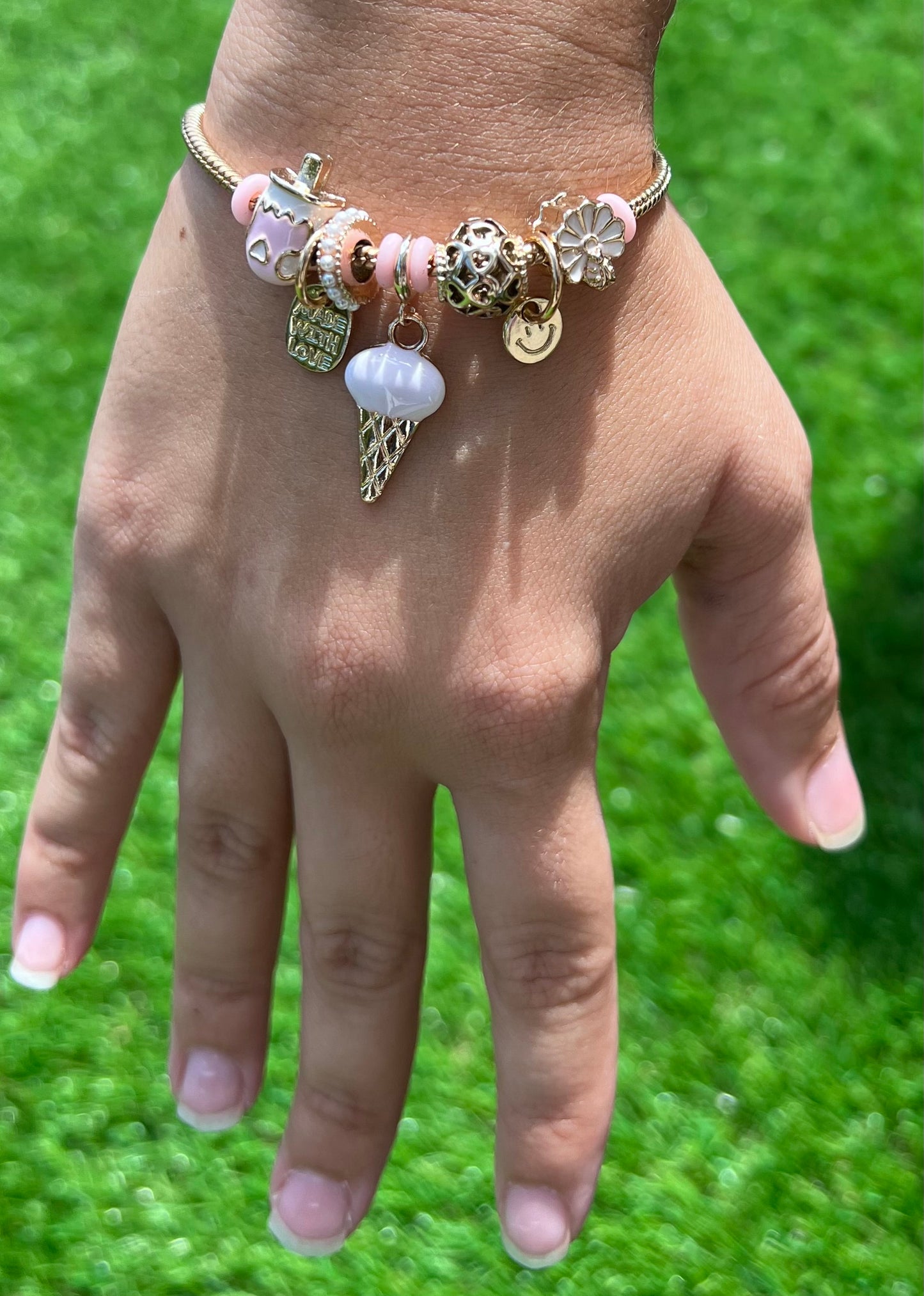 Pink Metal Bangle Bracelet with Ice Cream Pendant – Cute Gift for Daughter