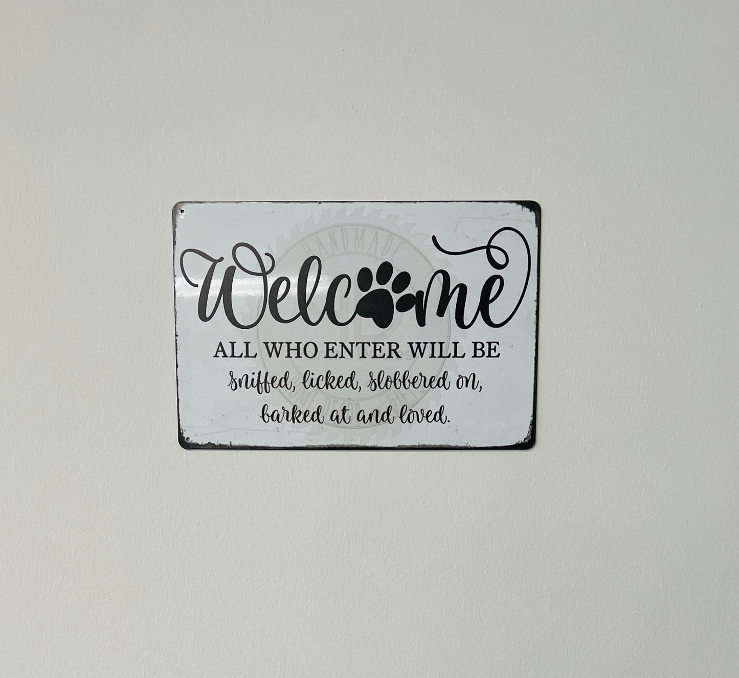 Metal Welcome Dog Sign 8x12in