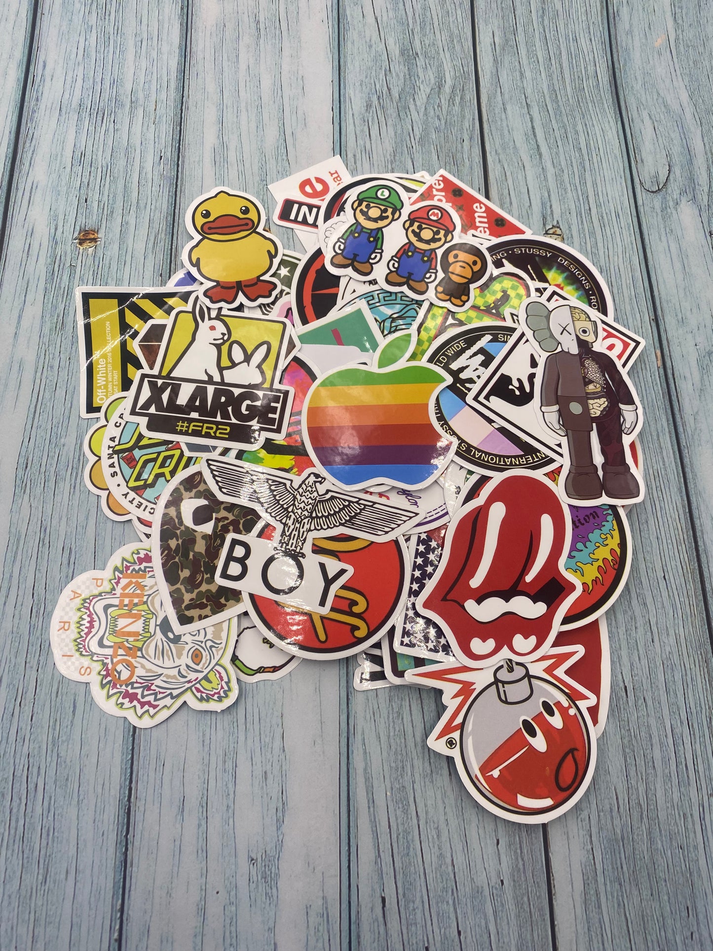 100pcs Mixed Skate Stickers Pack HydroFlask Laptop Cool Suitcase Dope Skateboard Hypebeast Set