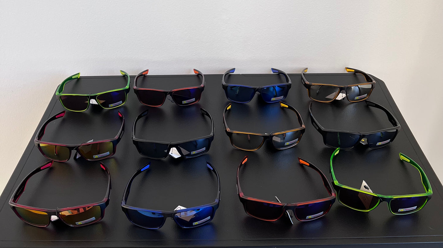 UV400 Retro Square Sunglasses – Unisex, Random Colors
